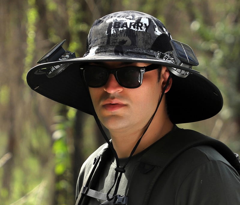 AirShade Sonnenhut für Herren mit Ventilator – Einheitsgröße, solarbetriebene Kühlung, breite Krempe, leicht und verstellbar