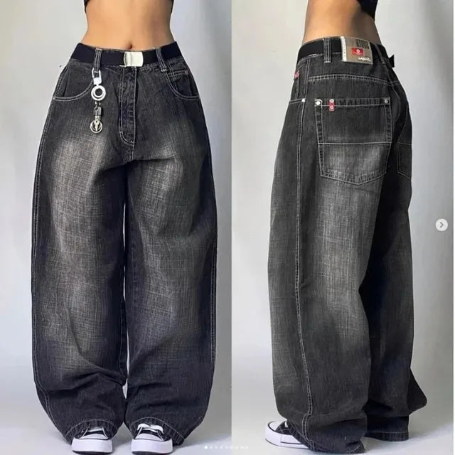 Bequeme Baggy Jeans für Damen – High Waist und funktionale Taschen im urbanen Style