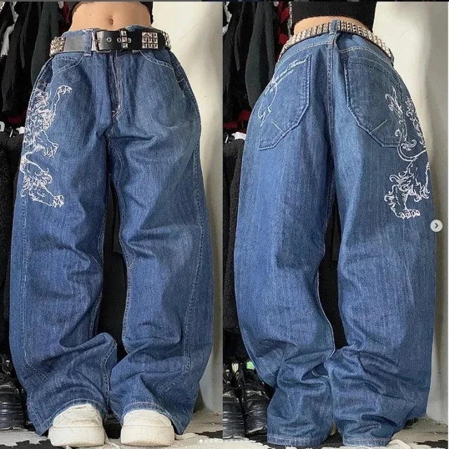 Bequeme Baggy Jeans für Damen – High Waist und funktionale Taschen im urbanen Style