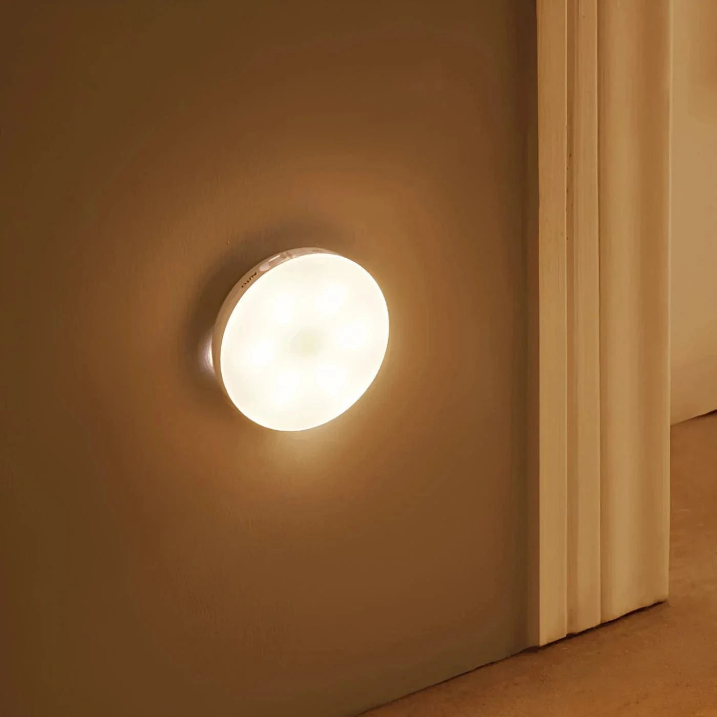 Bewegungsmelder Licht | LED Beleuchtung für Flure, Treppen und Schränke