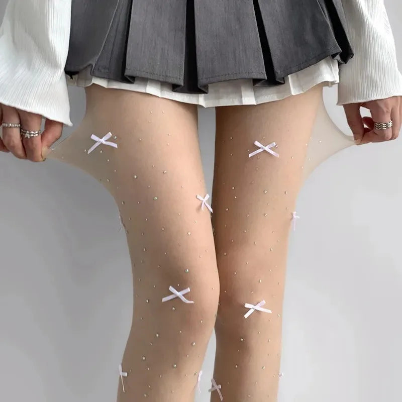 Damen Strumpfhose mit Schleifenmuster – Elegantes Design für jeden Anlass