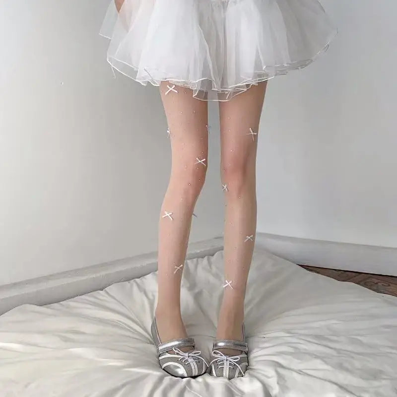 Damen Strumpfhose mit Schleifenmuster – Elegantes Design für jeden Anlass