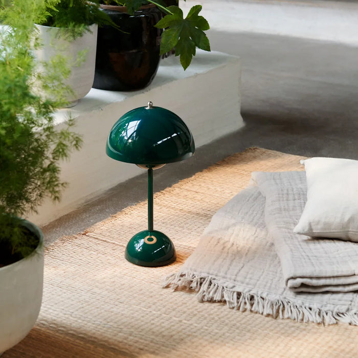 Dimmbare LED Tischlampe – Elegante Drahtlose Tischleuchte im Modernen Design für Zuhause und Büro
