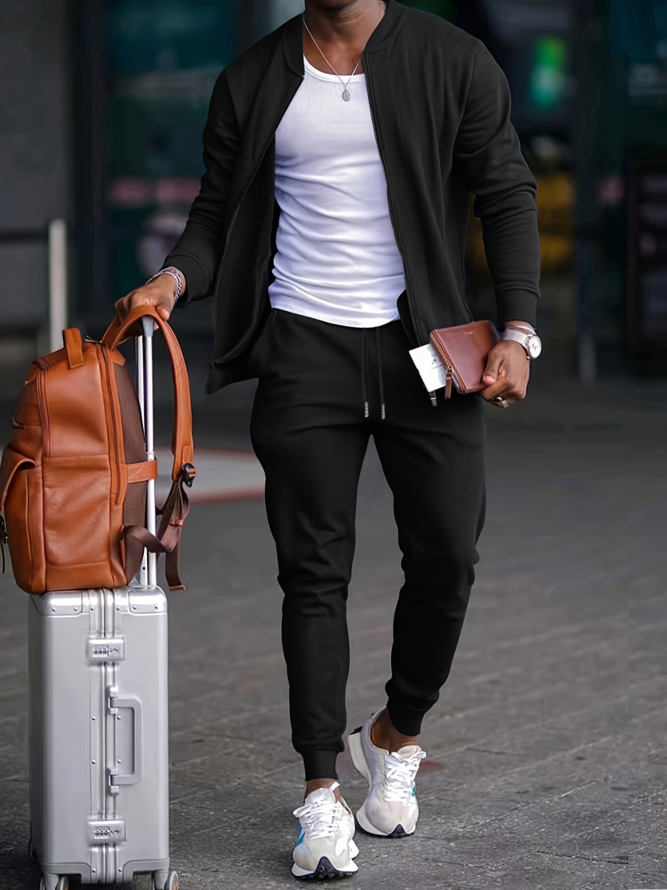 Slim Fit Trainingsanzug für Herren mit Reißverschlussjacke und konisch zulaufender Jogginghose – bequem für Sport und Freizeit
