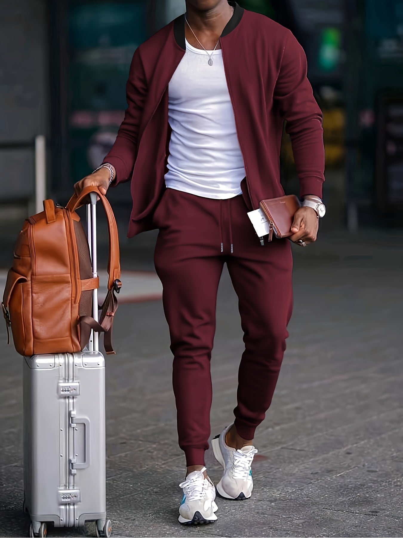 Slim Fit Trainingsanzug für Herren mit Reißverschlussjacke und konisch zulaufender Jogginghose – bequem für Sport und Freizeit