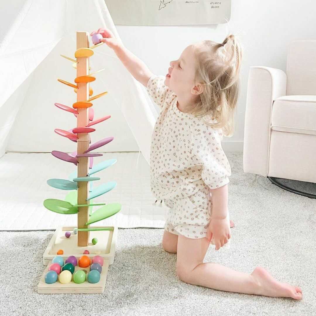 Montessori Regenbogen Knikkerbaum aus Holz – Pädagogisches Spielzeug für 2-Jährige zur Förderung von Feinmotorik und auditivem Lernen