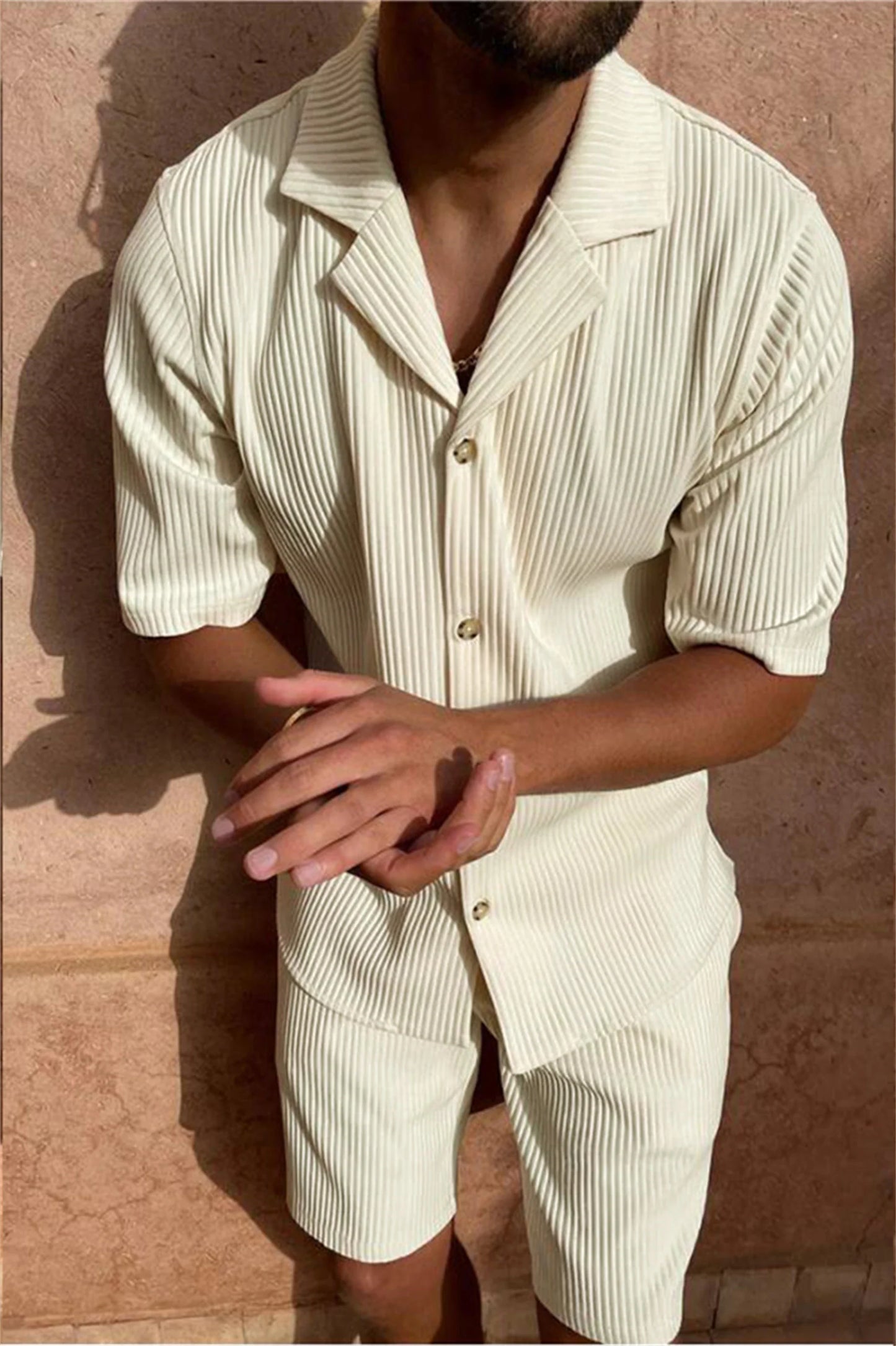Herren-Cord-Set mit kurzen Ärmeln – Sommerlicher Komfort im stilvollen Look