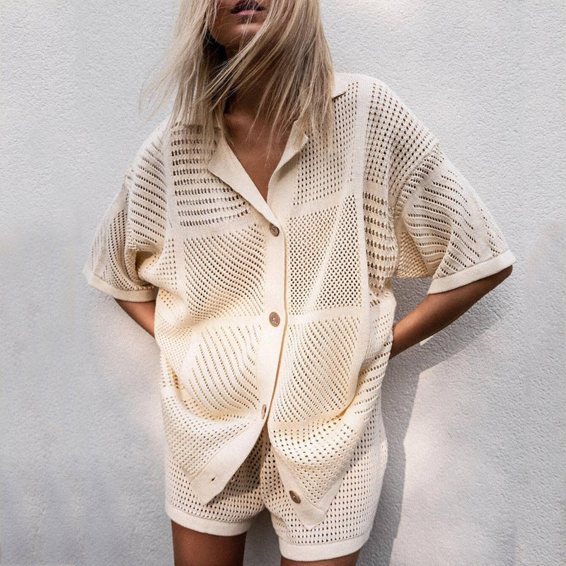 V-Hals Shirt und Shorts Set | Damen Sommermode für lässige Anlässe