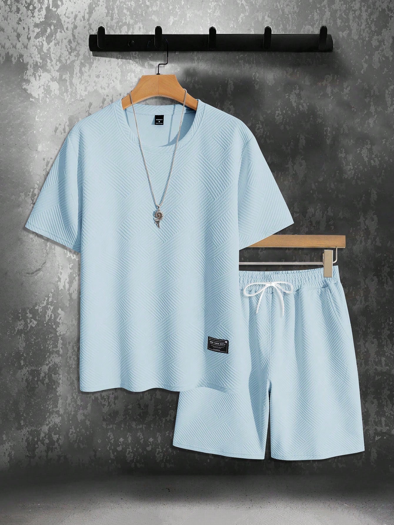 Herren Sommer Set | Kurzarmshirt und Shorts für aktive Tage