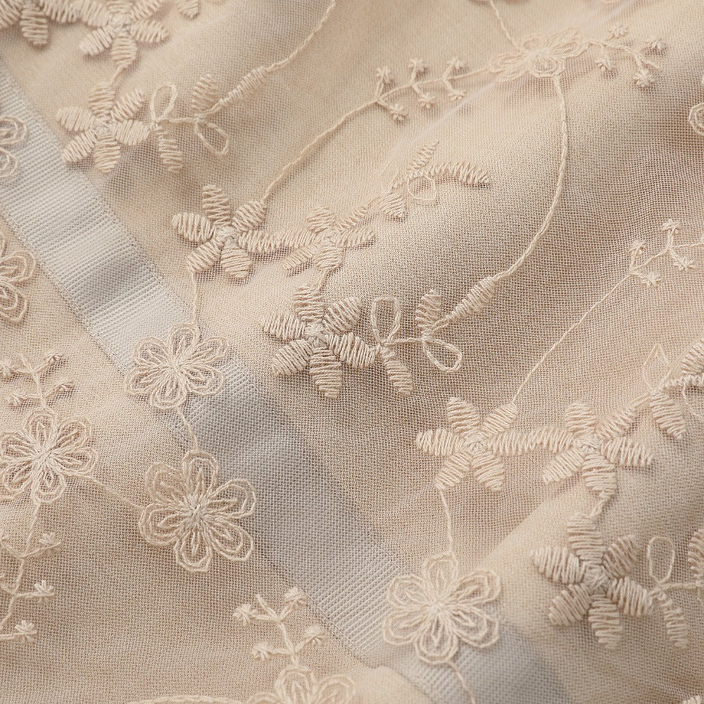 Vintage Apricot Dirndl mit Schürze – Oktoberfest | Klassischer Wiesn-Look in zarten Farben