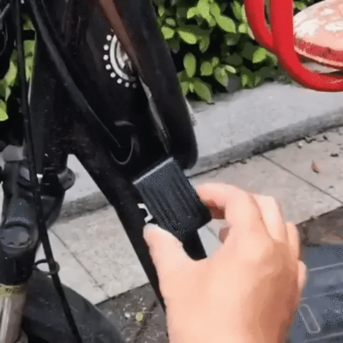 Wasserfester GPS-Tracker für Echtzeit-Standortverfolgung – Ideal für Wertsachen, Haustiere und Fahrzeuge