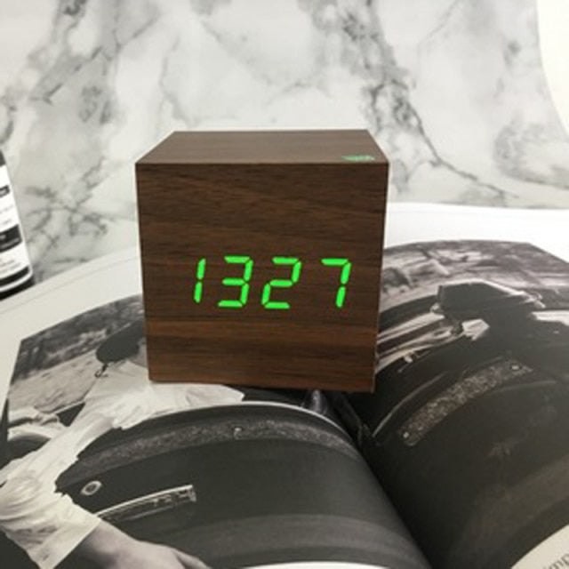 Wecker mit Licht | Digitaler LED Wecker mit Spracherkennung für Schlafzimmer