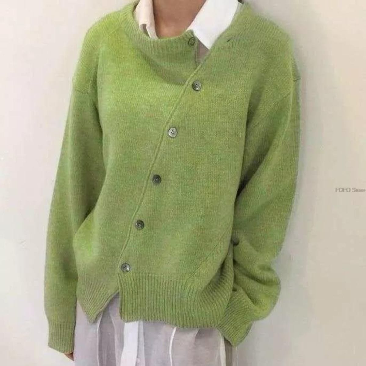 Asymmetrischer Damen-Strickpullover mit Knopfleiste – Eleganter Pullover für den Alltag2
