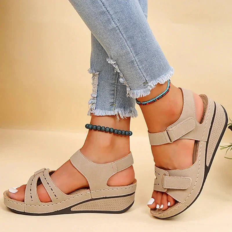 Bequeme Damen Plateau Sandalen