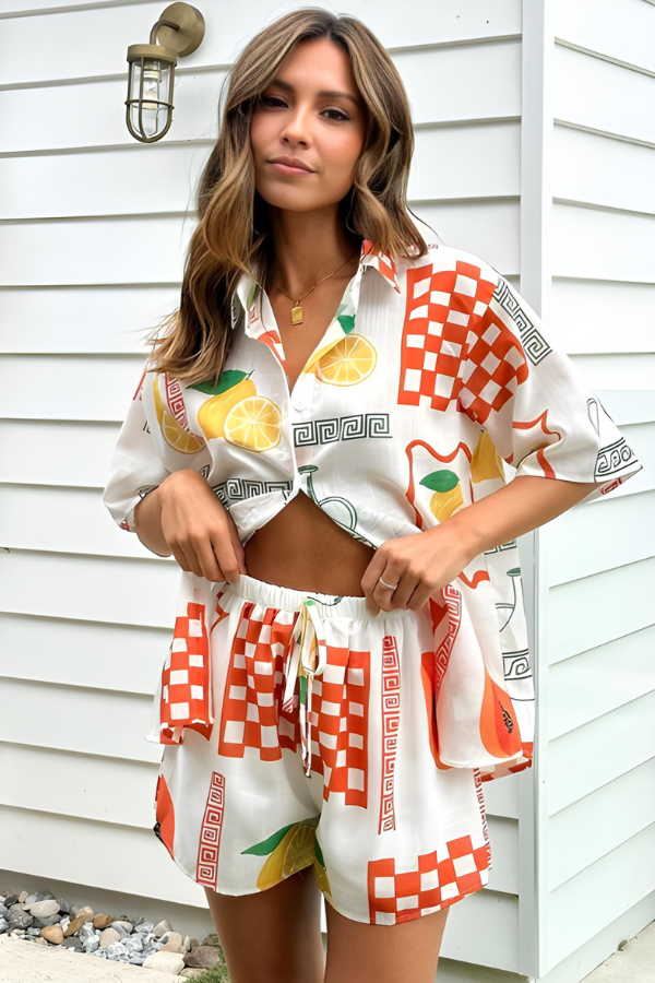 Damen Button-Down-Shirt und Shorts Set aus atmungsaktivem Stoff für entspannte Tage