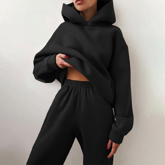 Damen-Kapuzen-Zweiteiler – Minimalistischer und bequemer Hoodie mit passender Hose