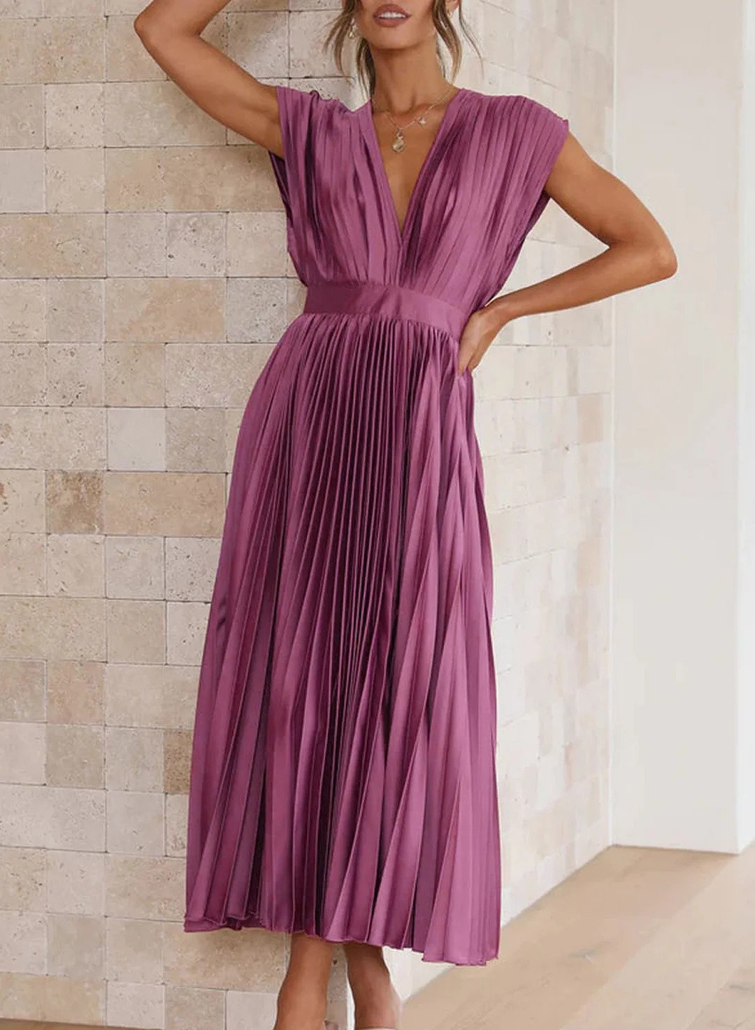 Damen Kleid – Maxikleid mit kurzen Ärmeln und zeitloser Eleganz