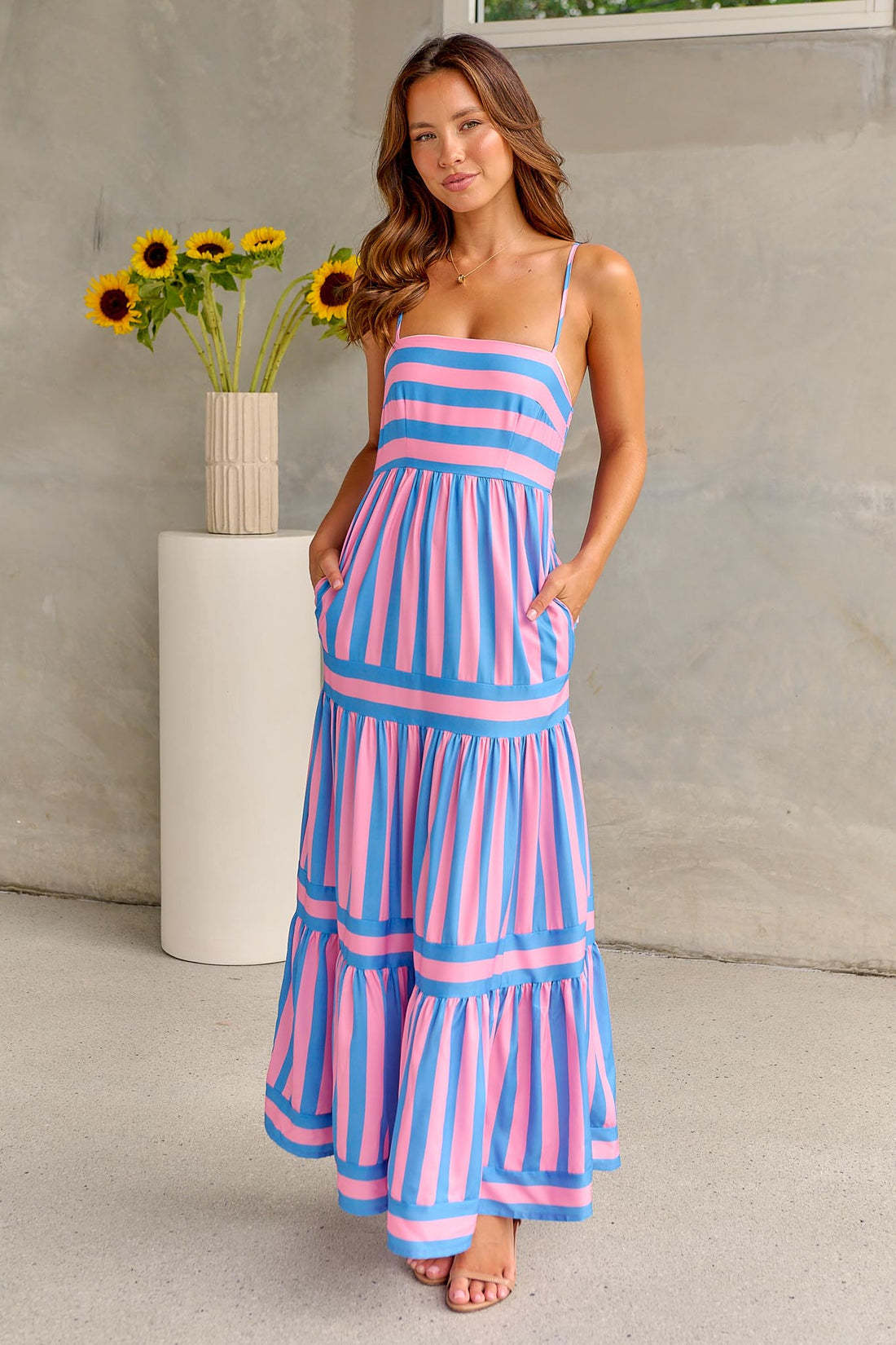 Damen Kleid – Sommerliche Leichtigkeit mit Stil