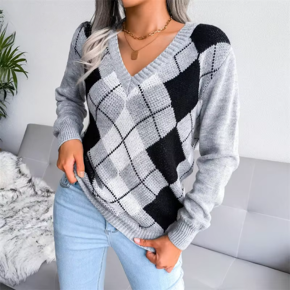 Damen-Pullover mit V-Ausschnitt und Muster in bequemer Passform