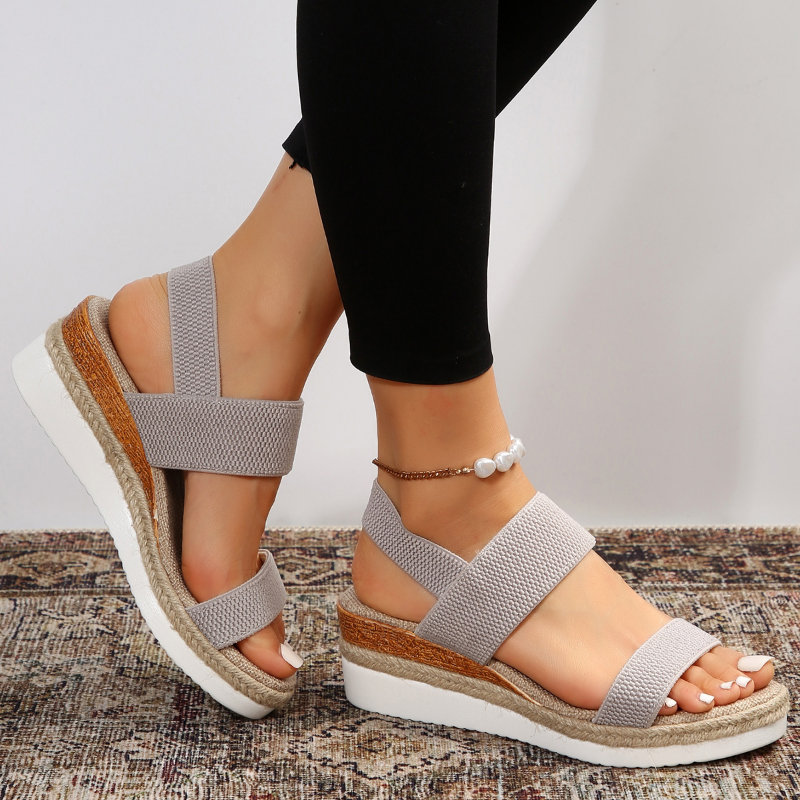 Damen Sandalen – Orthopädischer Komfort mit stilvoller Höhe