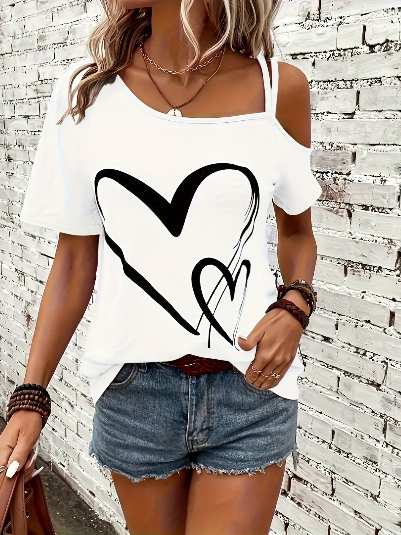 Damen T-Shirt | Verspielte Herz-Optik für lässige Sommertage | Mila