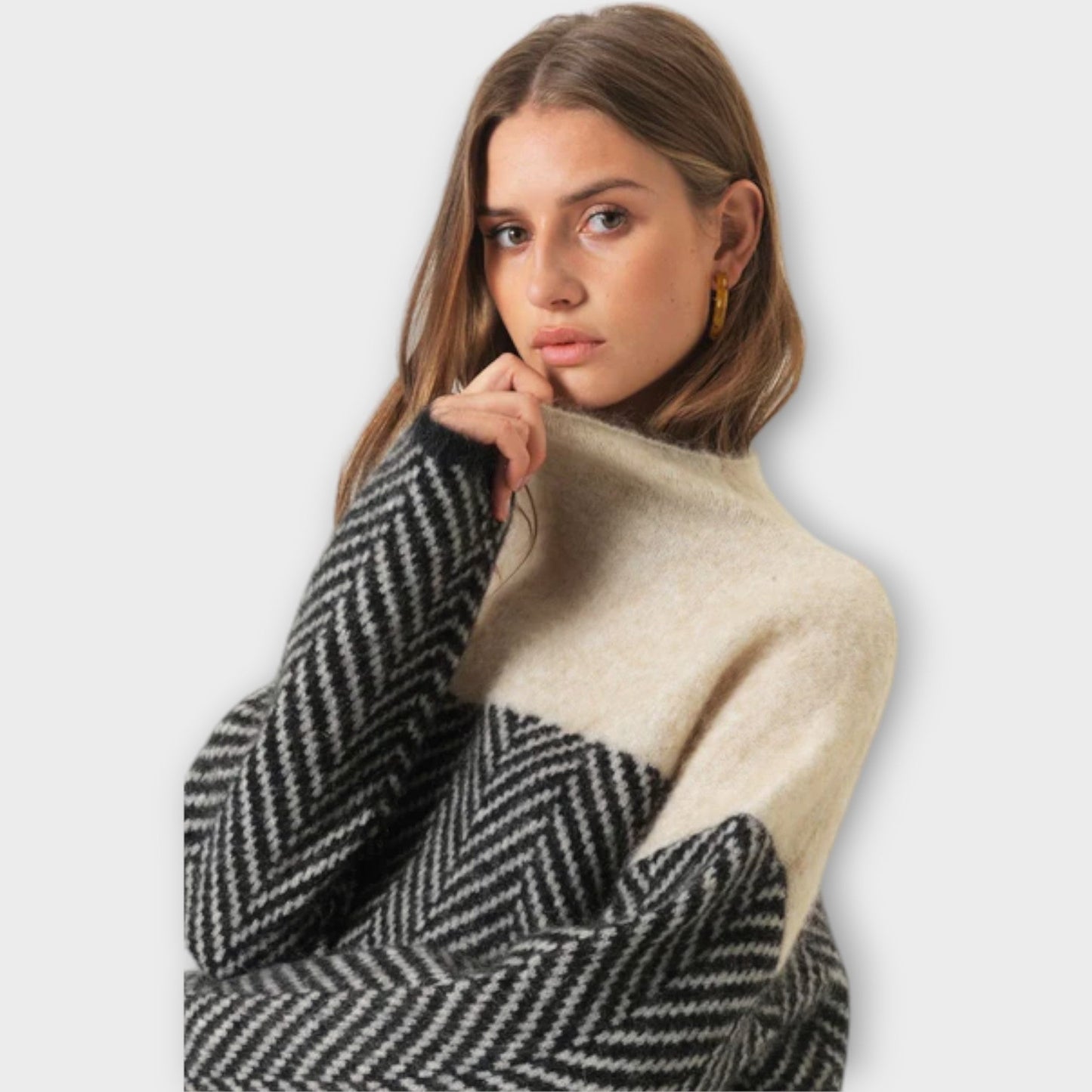Damenpullover mit hohem Kragen – Eleganz und Komfort