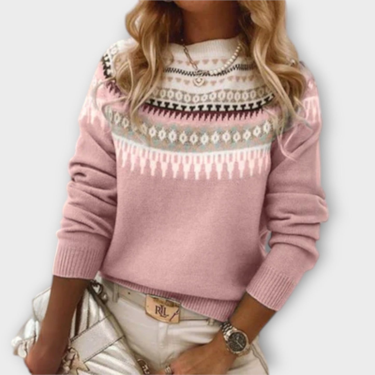 Pull femme à motif norvégien – chaleur et style