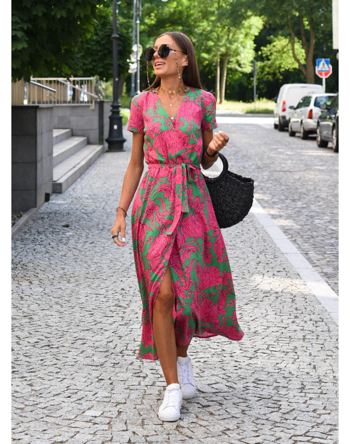 elegantes-kleid-aus-weichem-material-komfort-und-stil-zu-jeder-gelegenheit