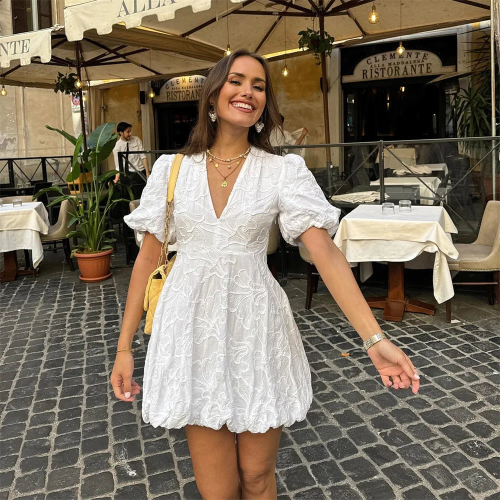 elegantes-und-leichtes-kleid-komfort-und-stil-fur-jeden-anlass1