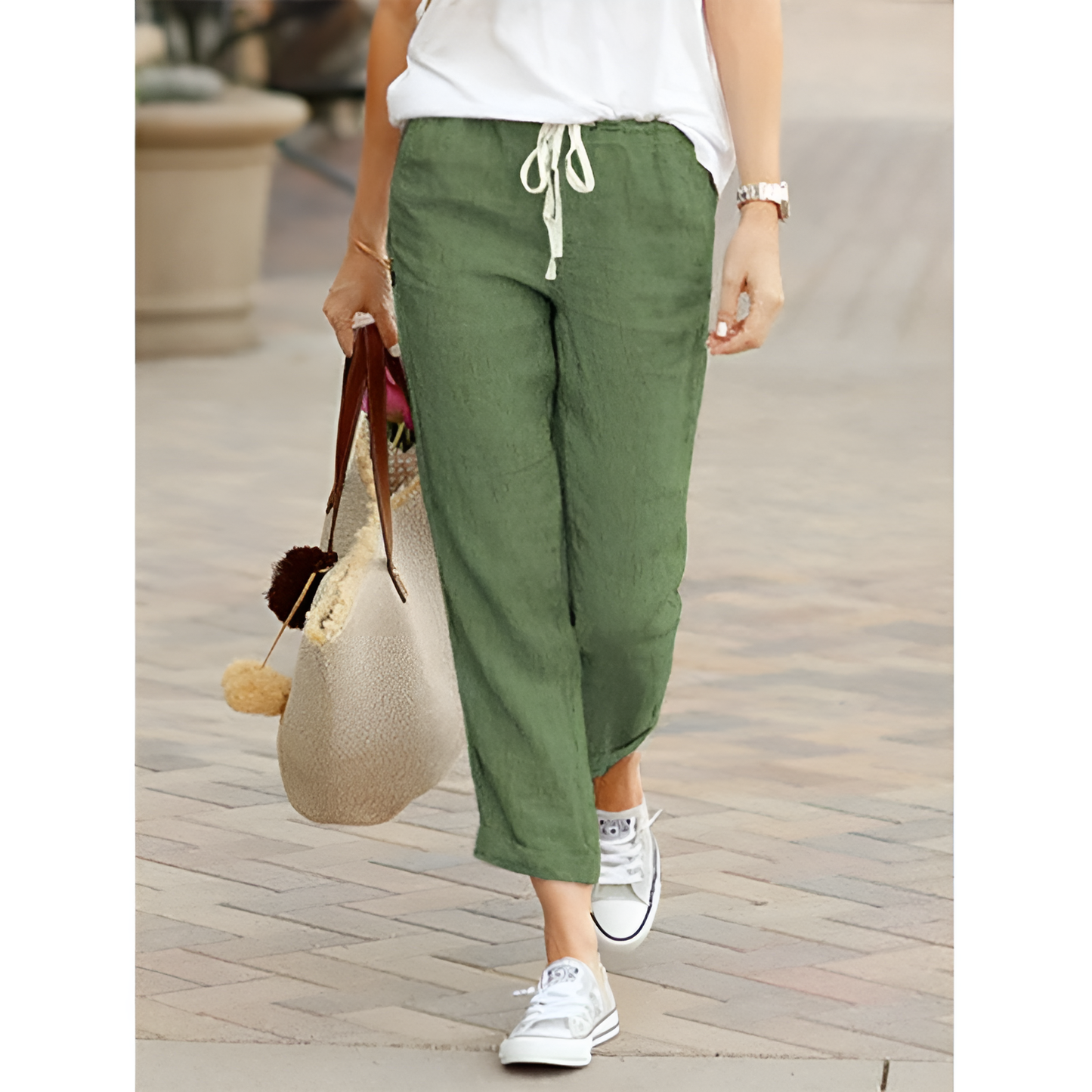 Frauenhose mit Spitze und lässiger Passform