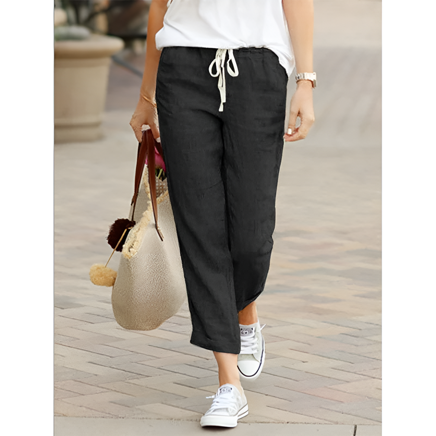 Frauenhose mit Spitze und lässiger Passform