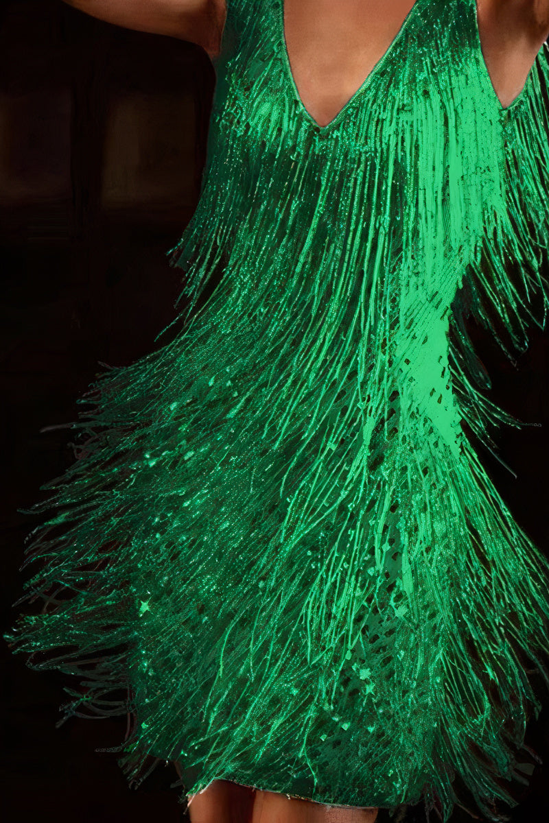 glitzerndes-fransen-kleid-strahlen-sie-mit-eleganz-bei-jedem-event4