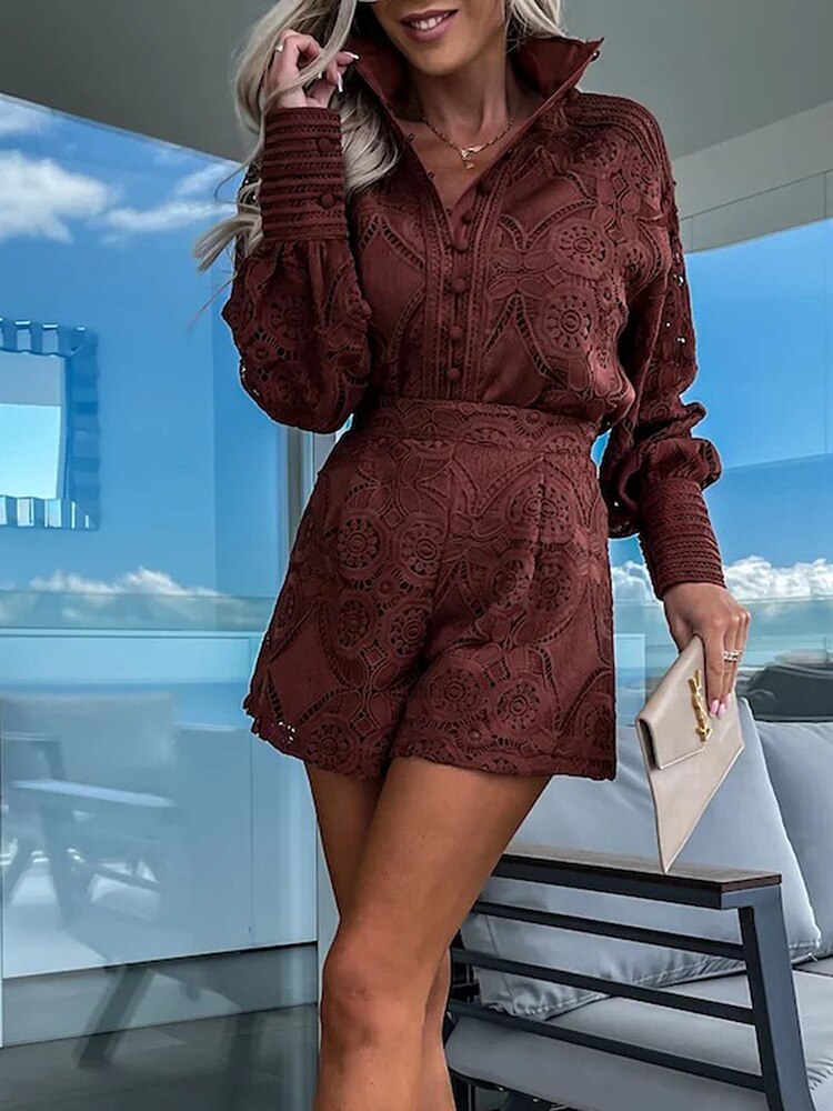 Zweiteiliges Set für Frauen mit Boho-Inspiration für den Sommer