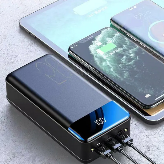 100.000mAh Powerbank mit Schnellladefunktion – Tragbar für Smartphones, Tablets und Laptops