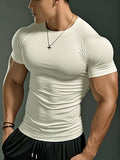 Herren Fitness Shirt | Körpernahes Kurzarmshirt | Definierte Silhouette | Moderner Sportlook