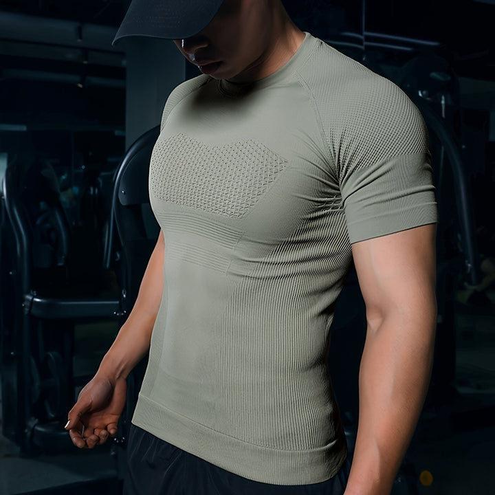 Herren Fitness Shirt | Körpernahes Kurzarmshirt | Definierte Silhouette | Moderner Activewear Look