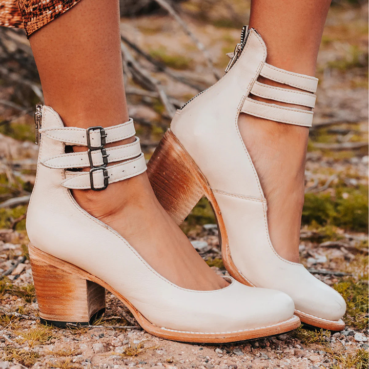Damen Mehrriemige Schuhe mit Absatz | Klassisch