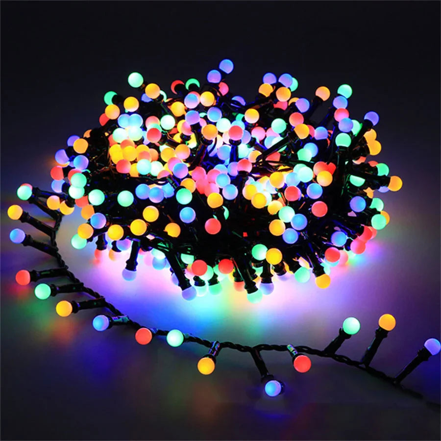 AquaGlow | Festliche, wasserdichte Lichterkette für Terrasse und Garten 0