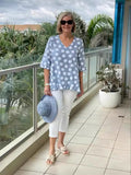 Bloomie – Stilvolle Bluse mit V-Ausschnitt 0