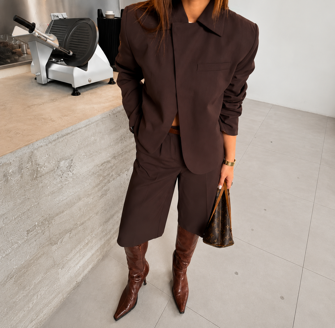 Damen Zweiteiler Set | Regular Fit Set | Cropped Hemd und Bermuda Shorts | Moderner Streetwear Stil