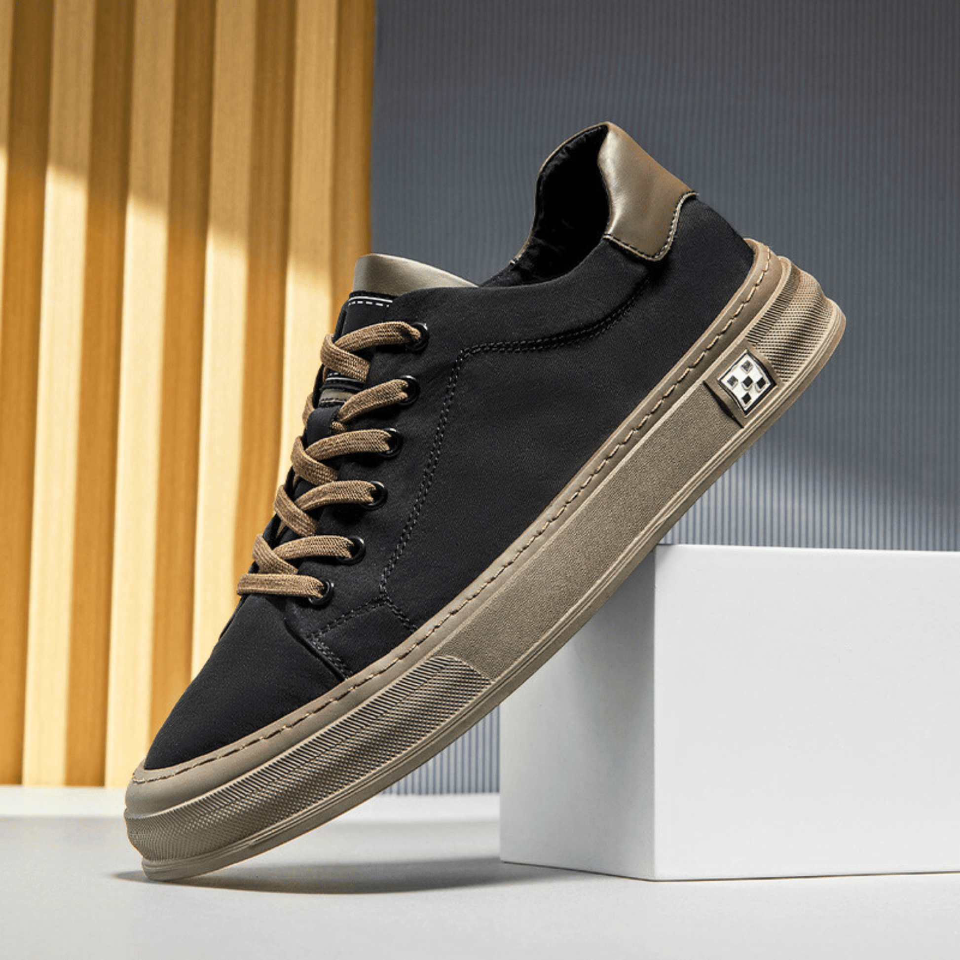 Der Andrew Sneaker