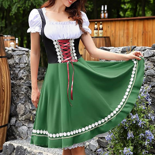 Dirndl mit Bluse – Oktoberfest | Klassisches Trachtenoutfit für Damen