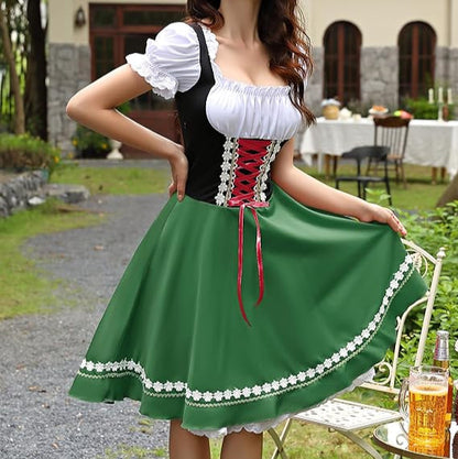 Dirndl mit Bluse – Oktoberfest | Klassisches Trachtenoutfit für Damen