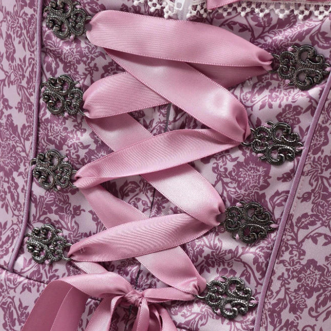 Dirndl mit Spitzenschürze – Oktoberfest | Elegante Tracht mit feinen Details