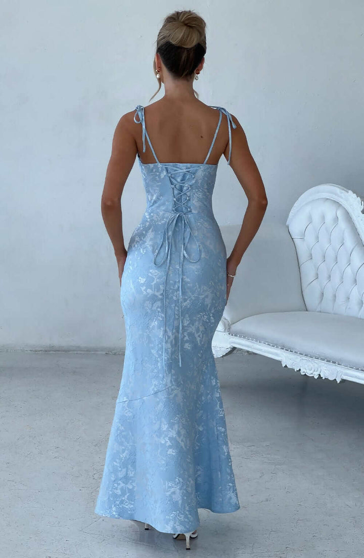 Elegantes Maxikleid mit Wasserfallausschnitt, Bindebändern und Schnürverschluss am Rücken 3