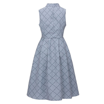 Elegantes graues Dirndlkleid – Oktoberfest | Stilvolles Trachtenkleid mit Schürze für festliche Anlässe