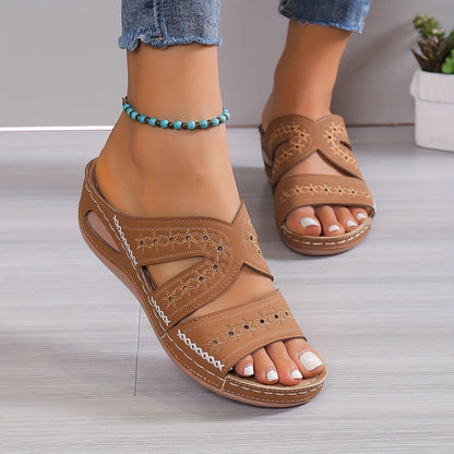 Women's summer sandals with ergonomic design – comfortable throughout the summer