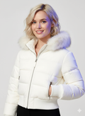 Gesteppte Winterjacke für Damen - warm, leicht und mit abnehmbarer Kapuze 1