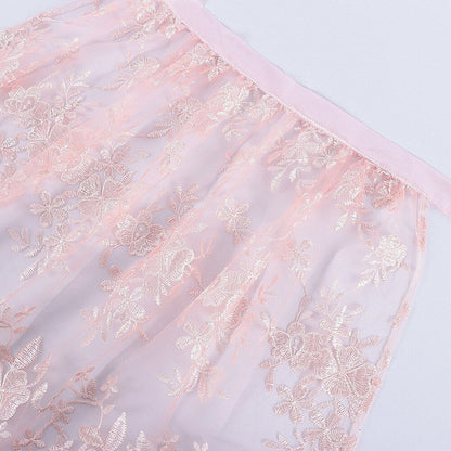 Graues Dirndlkleid – Oktoberfest | Mit rosa Spitzenschürze für einen eleganten Trachtenlook