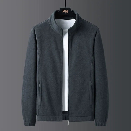 Herrenjacke – Normale Passform – Stehkragen – Durchgehender Reißverschluss – Elastischer Saum – Taschen